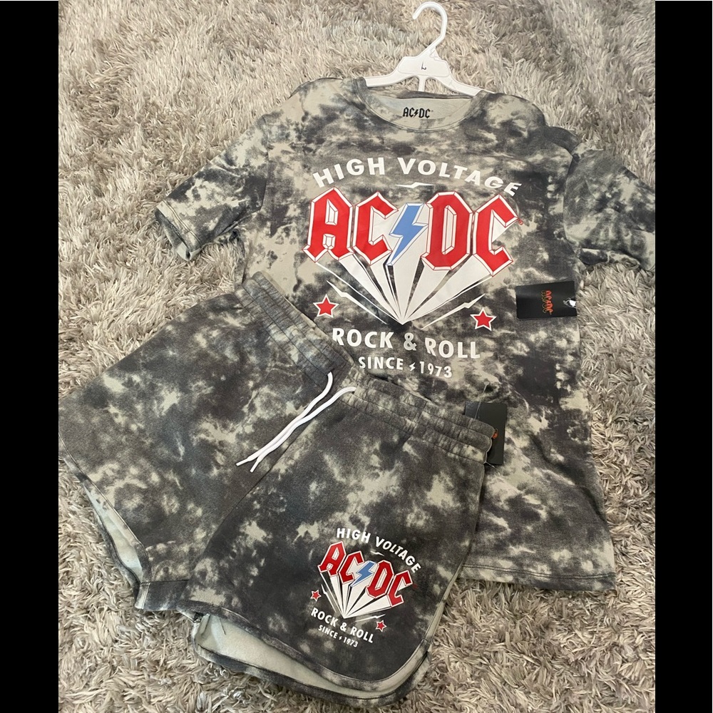 AC/DC short/t-shirt set